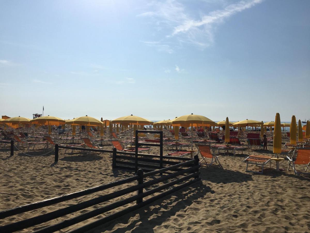 Centralissime Mansarde Piazza Brescia Lido di Jesolo Exterior foto