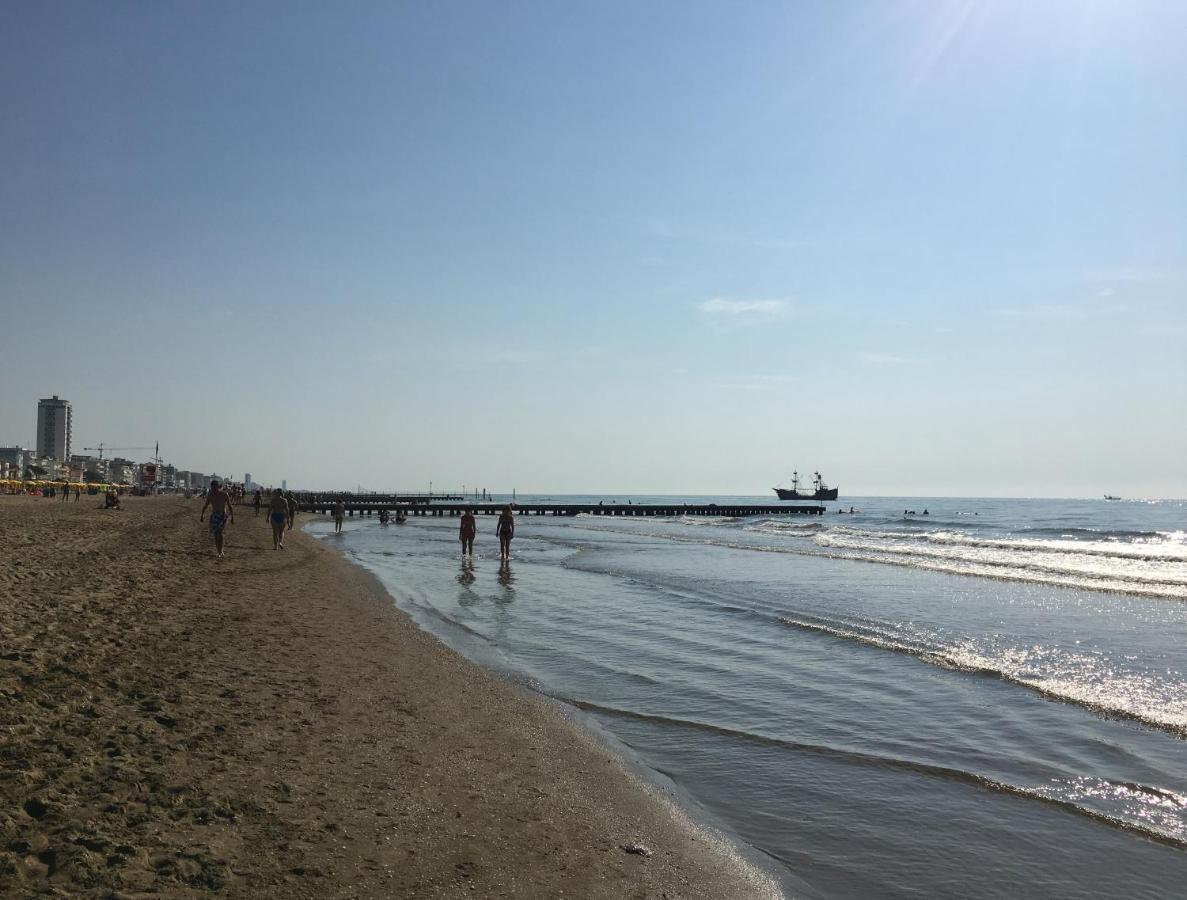 Centralissime Mansarde Piazza Brescia Lido di Jesolo Exterior foto